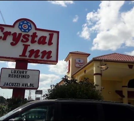 Louetta Crystal Inn 249 North מראה חיצוני תמונה