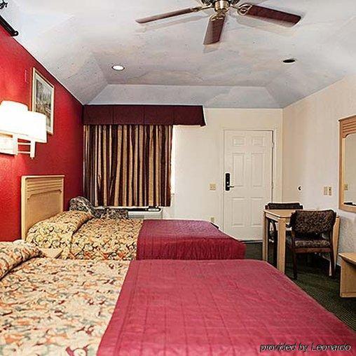 Louetta Crystal Inn 249 North מראה חיצוני תמונה